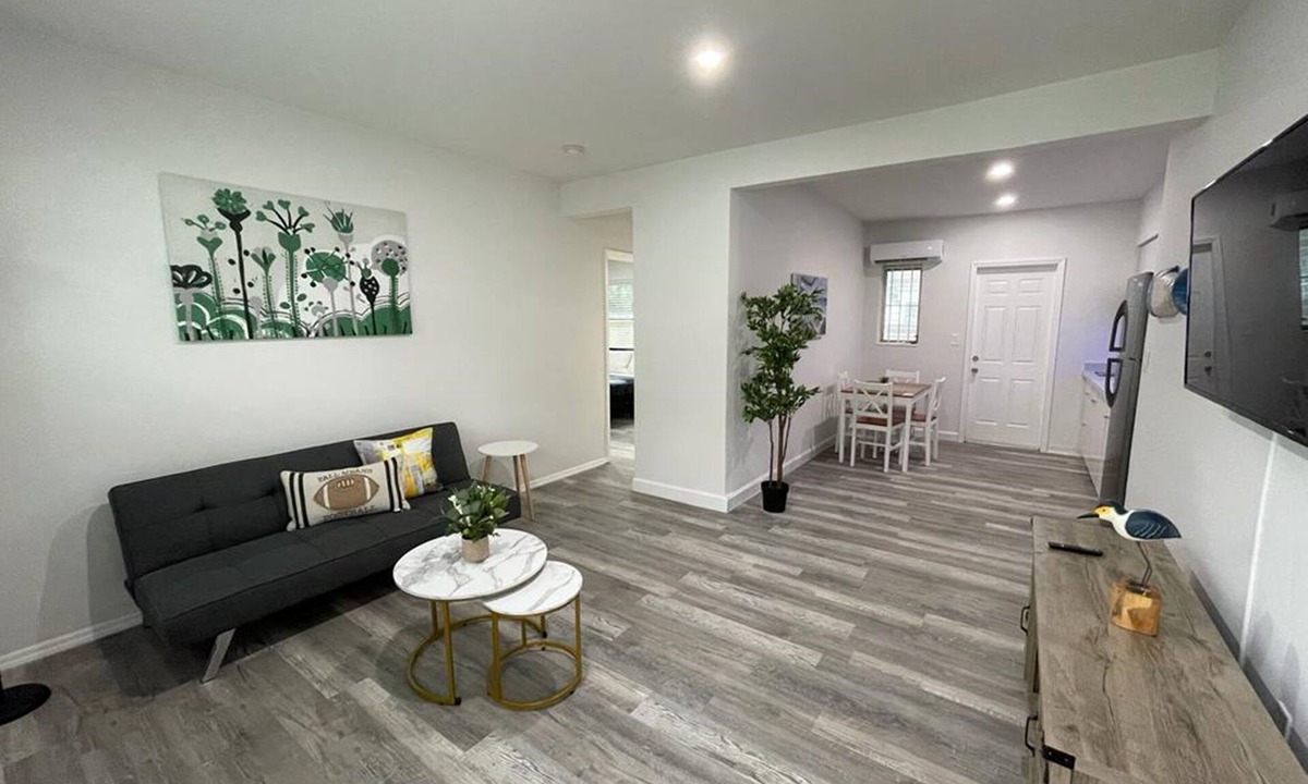 West Little Havana Apartment | Douglas Rd Apartments