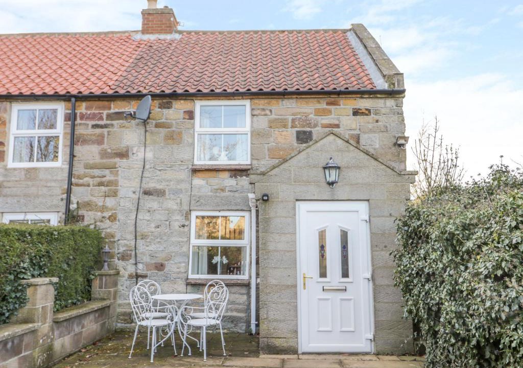 Aislaby House | Dove Cottage