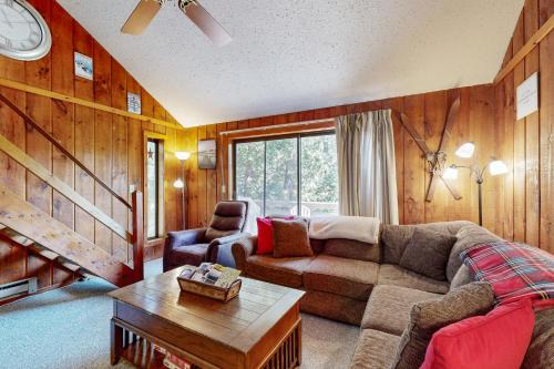 West Dover Apartment | Dover Green 15F