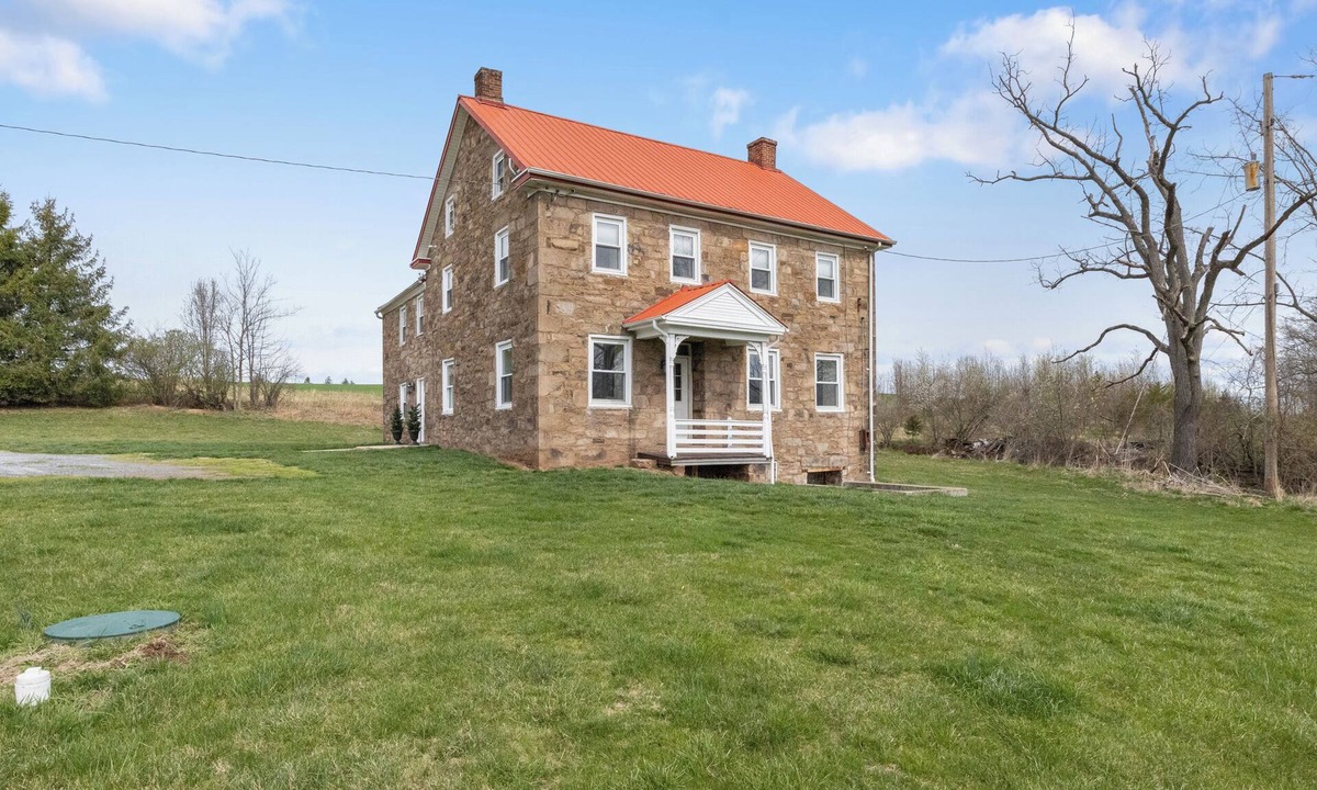 Weigelstown Other | DOVER HILTON FARMHOUSE