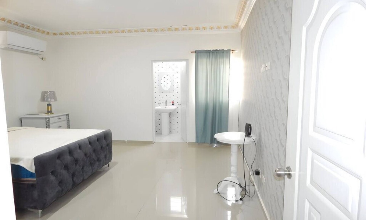 Bani Apartment | Down Town Beatifull Apartament