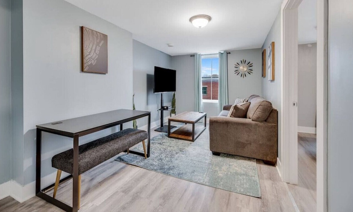 Augusta Apartment | Downtown 1 BD | Sleeps 4 | Sleeper Sofa | Parking
