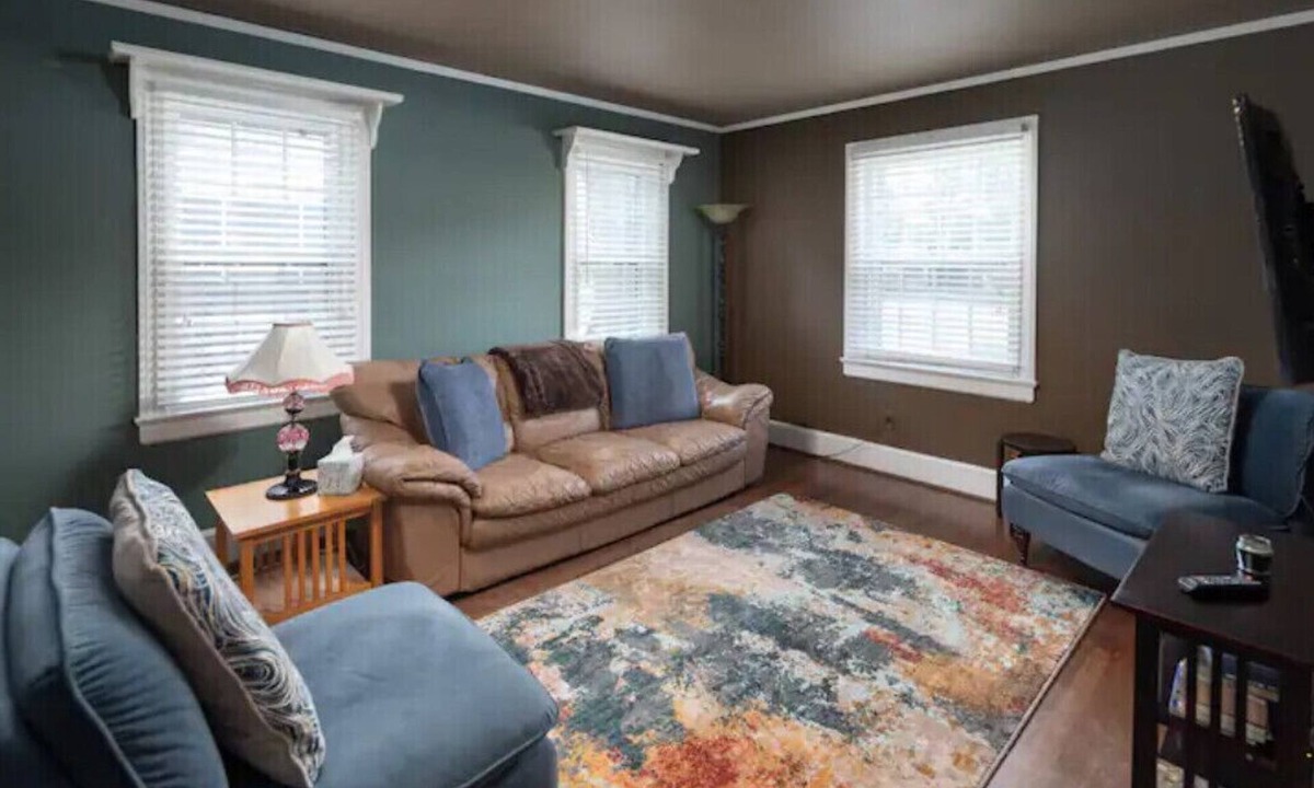 Spartanburg House | Downtown 1930s 2 BR home