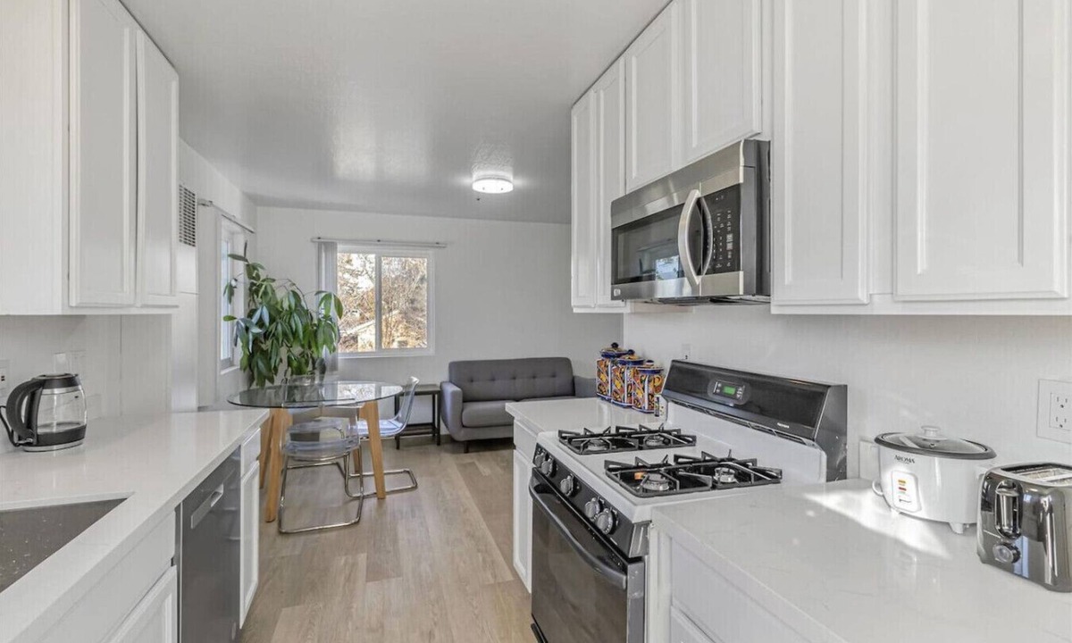 Heritage District House | Downtown 1bd/1ba ADU