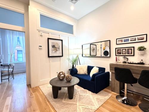 Downtown Apartment | Downtown 1BR Apt with kitchen and laundry, Near Convention Center and PPAC