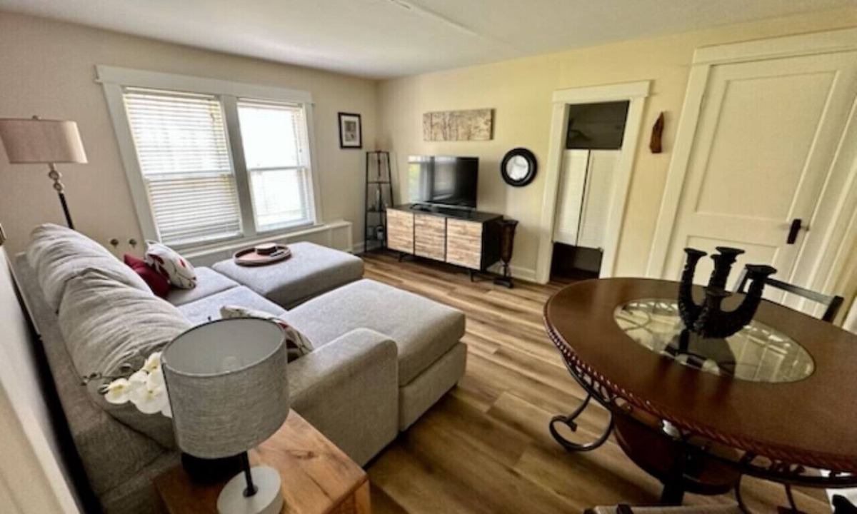 Skaneateles Apartment | Downtown Access Unit Three