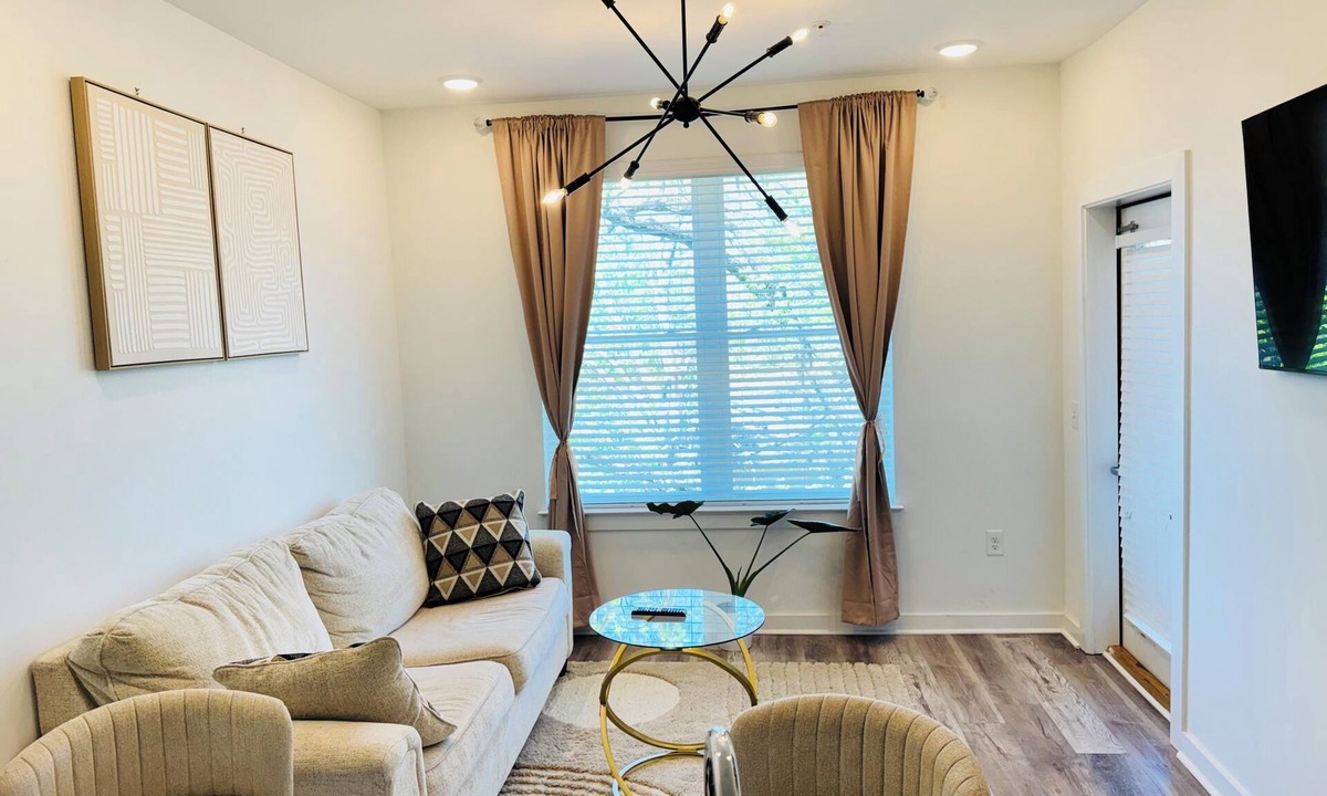 Old Fourth Ward Condo | Downtown Atlanta Home Away From Home-2