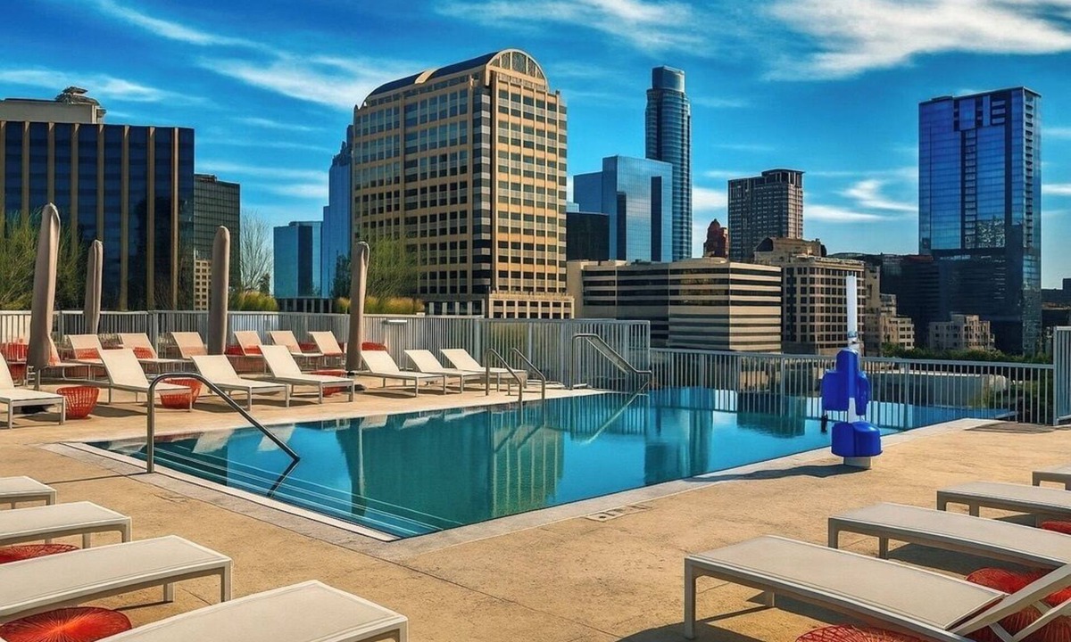 Civic District Condo | Downtown Austin Getaway - Luxury 3BR Suite w/Rooftop Pool & Views - Near 6th St