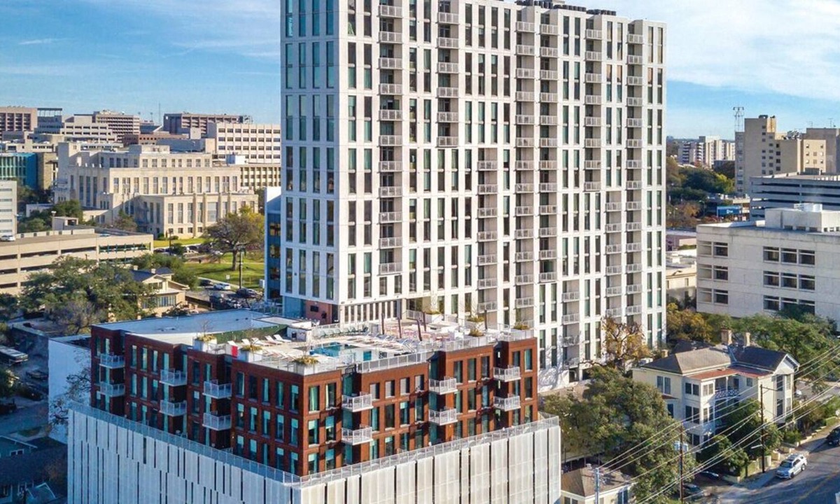 West End Resort | Downtown Austin Resort Studio Presidential