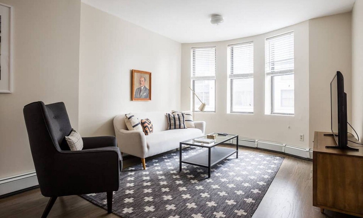 Boston Financial District Apartment | Downtown Boston - close to everything - Laundry in Building, Keyless Entry