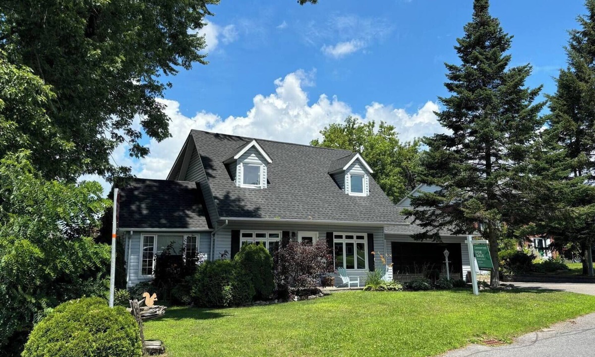 Brockville House | Downtown Brockville Home n