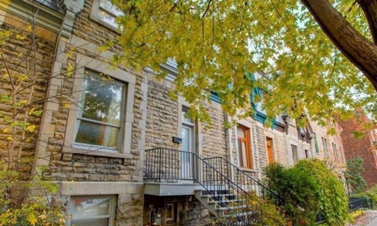 Milton Park House | Downtown Montreal Victorian Retreat | Indoor Parking, Walk Everywhere
