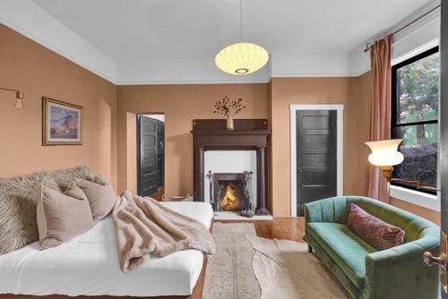 Downtown El Paso Apartment | Downtown Casa Mina Cozy Free Parking