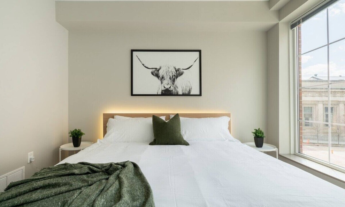 Uptown District Apartment | Downtown Columbus Apartment