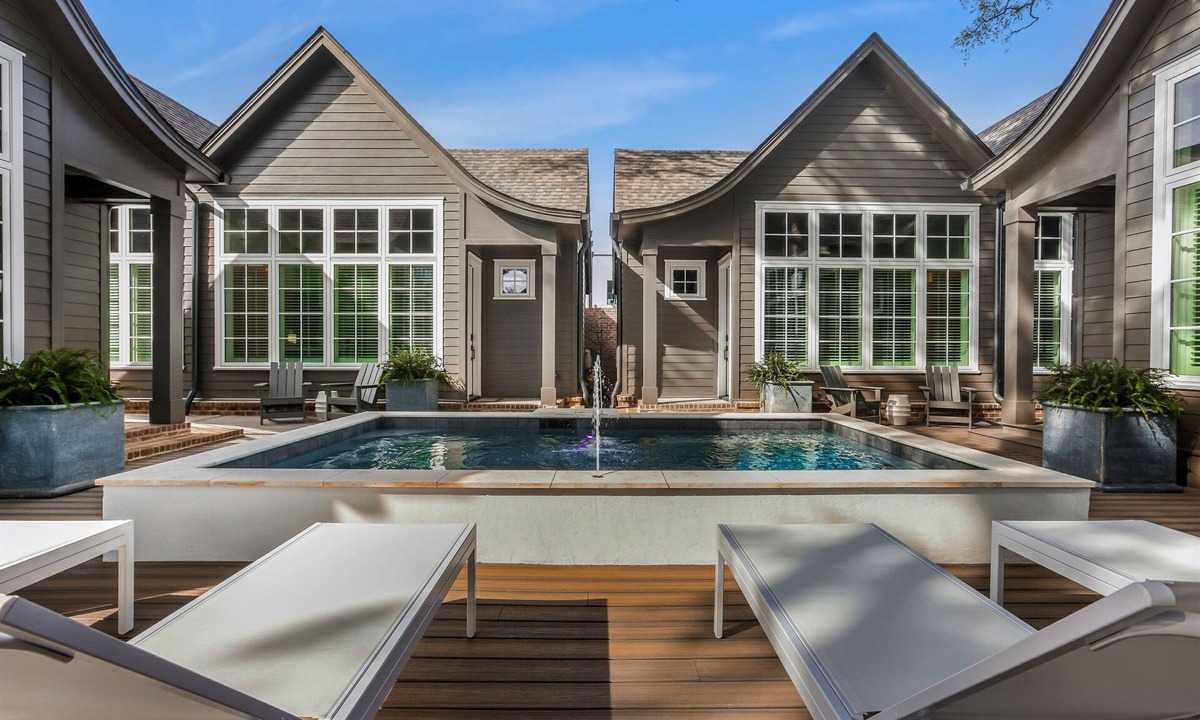 Fairhope Cottage | Downtown Cottage Hideaway Suite B