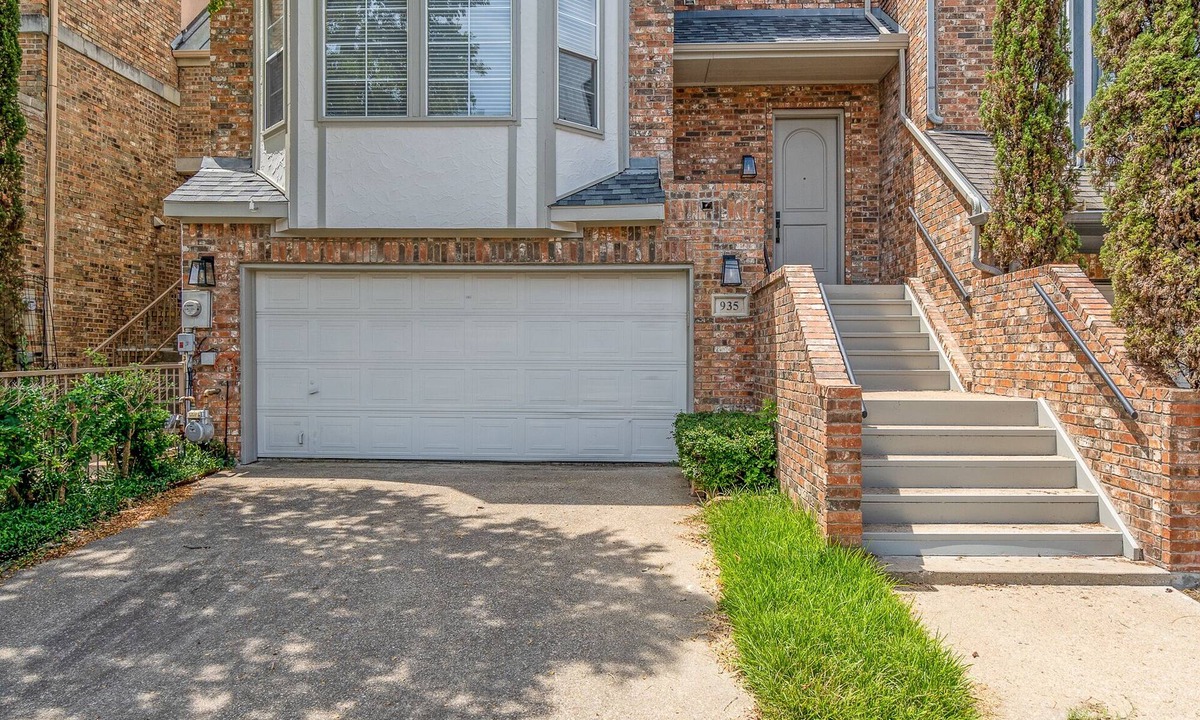 Old East Dallas House | Downtown Dallas townhome