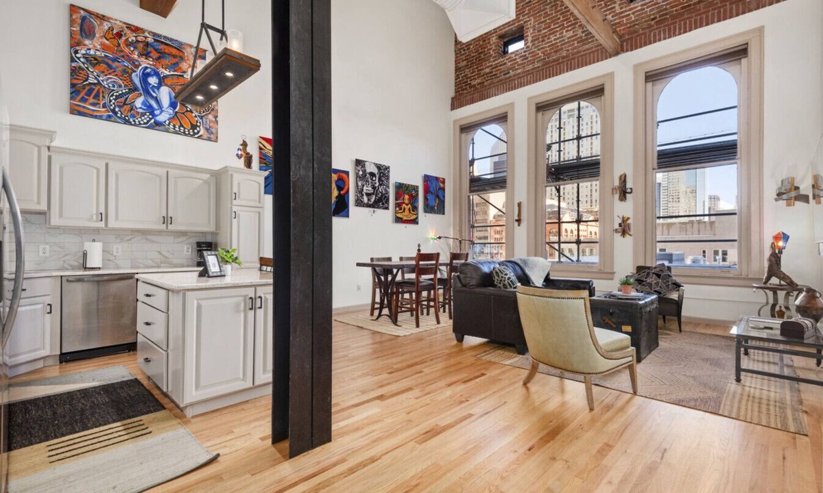 Downtown Denver Apartment | Downtown Denver Luxury Art Loft | The Elevated Gallery