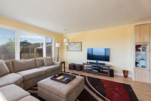 Paso Robles House | DoWNTOWN DeRBY-Hot Tub & Views