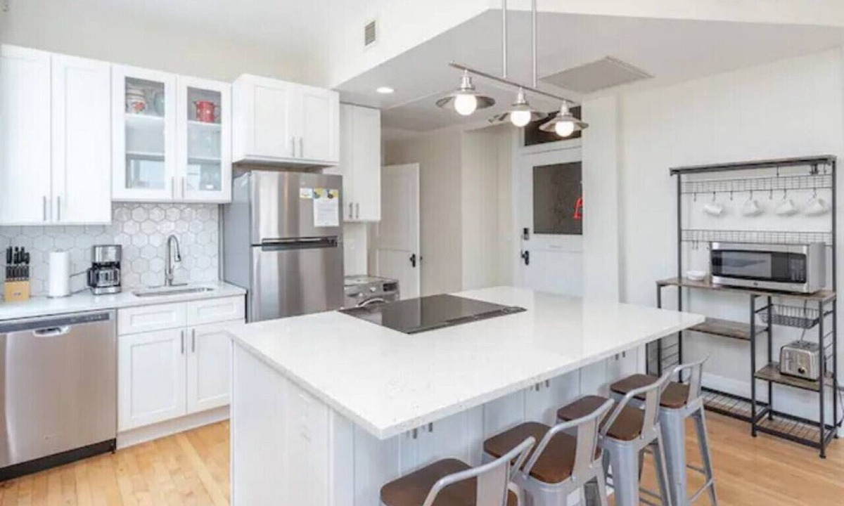 Boise Apartment | Downtown Digs penthouse with free parking!