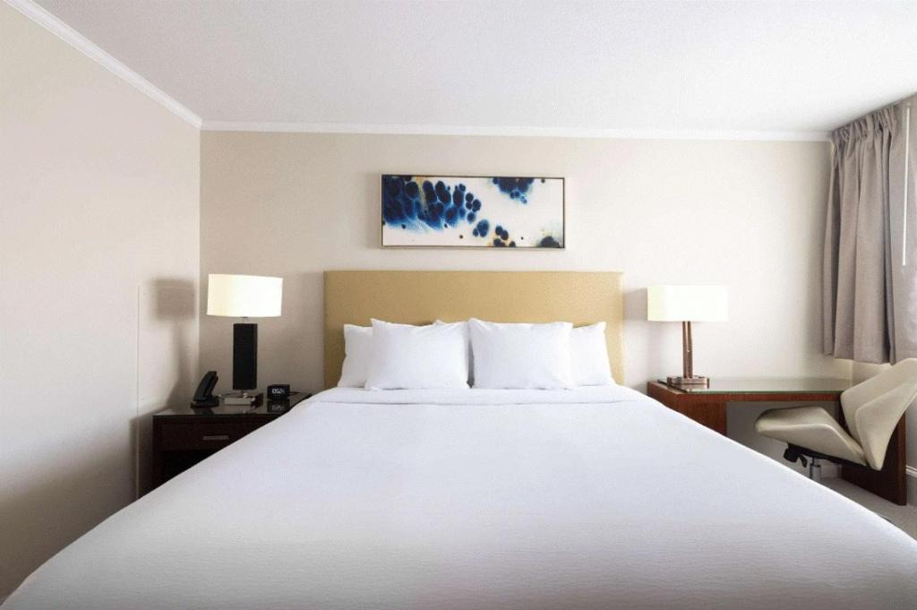 Dover Hotel | Downtown Dover Inn