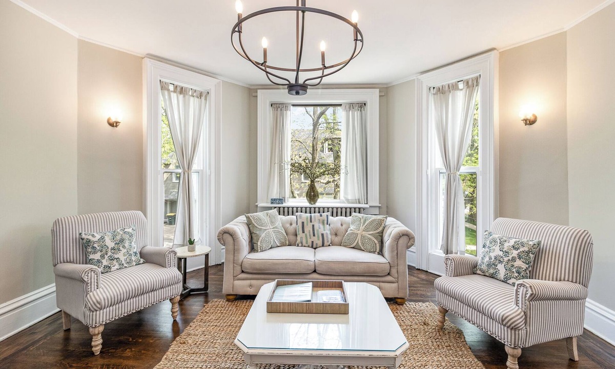 Valparaiso Apartment | Downtown Duplex: 2 delightful units under 1 roof!