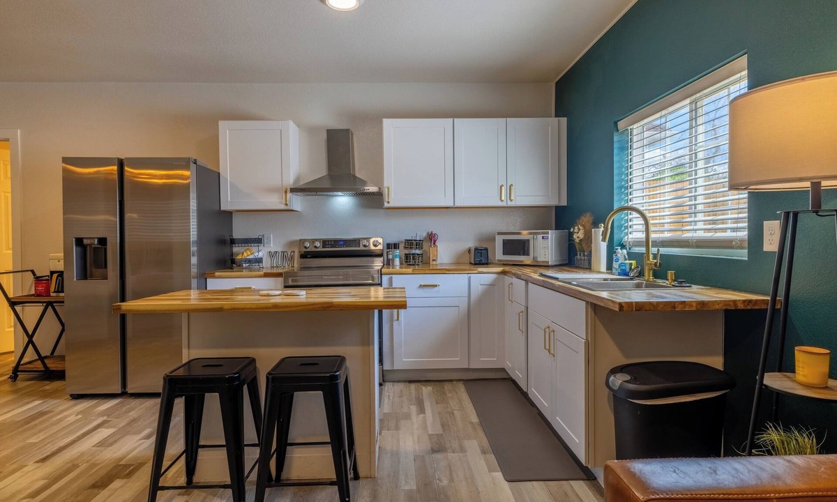 Casper Apartment | Downtown Garden Escape