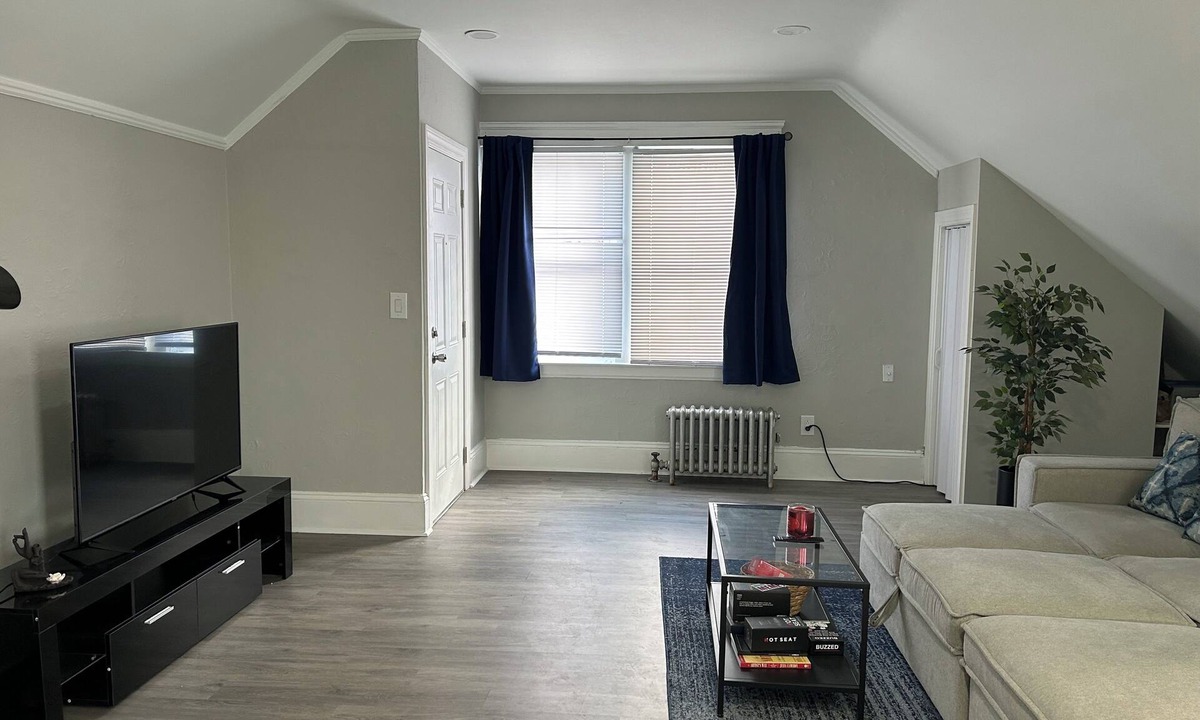 Mount Pleasant Apartment | Downtown Gem: Providence Loft; Mini get Away!