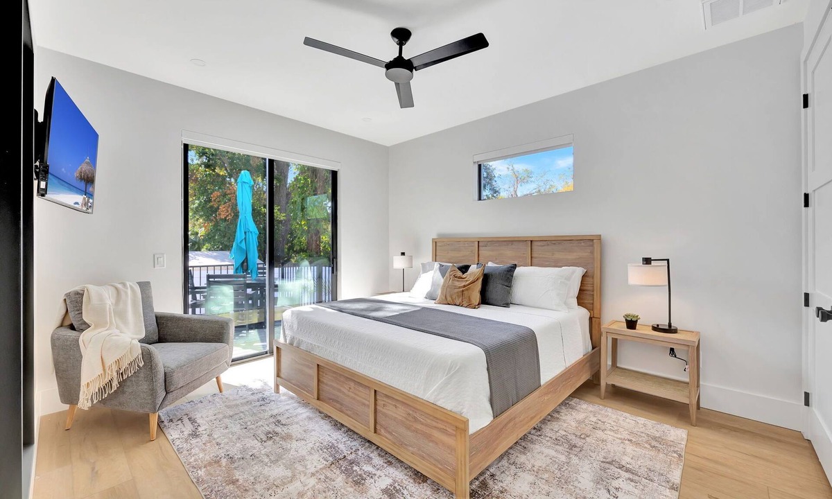 Downtown Dunedin House | Downtown Gem w/Fenced Yard & Grill - Main St