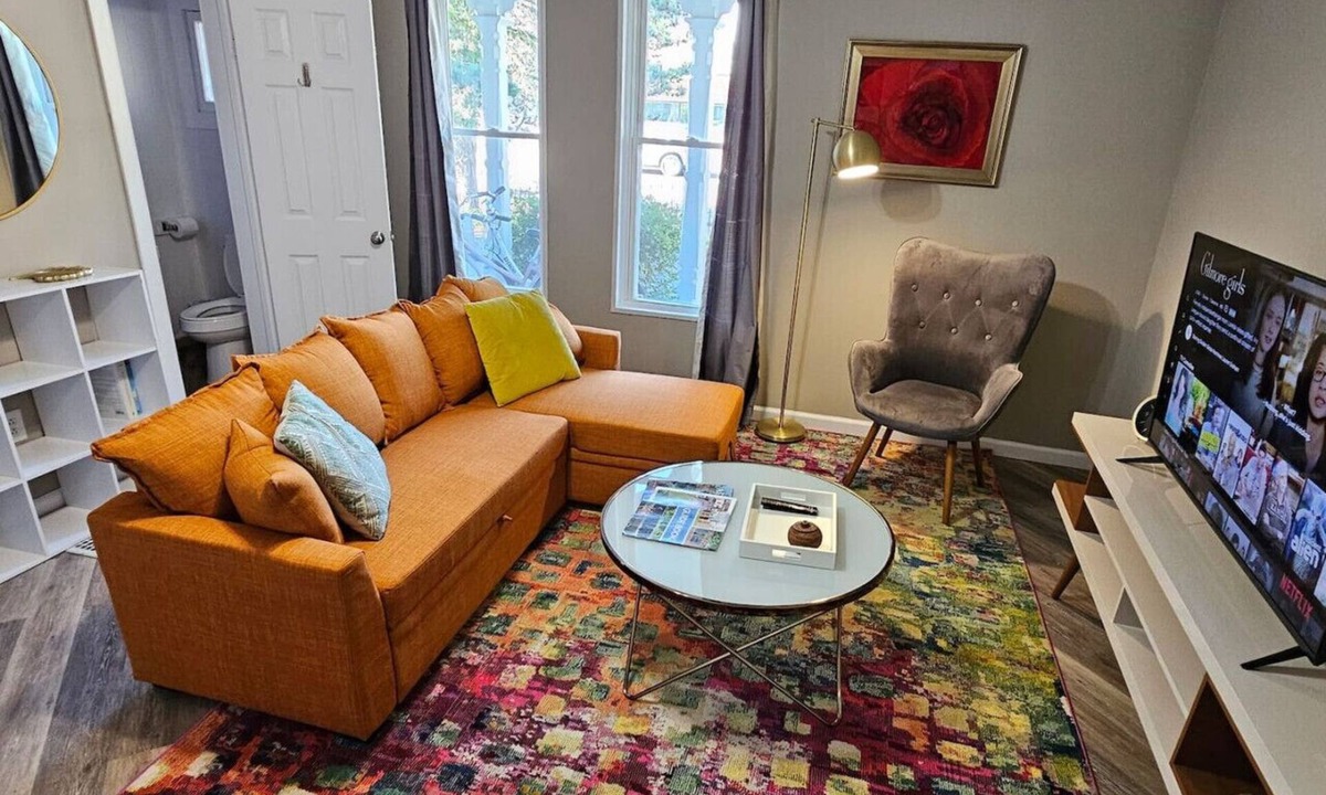 Columbus Apartment | Downtown Getaway ~ Historic & Peaceful, FREE Bikes