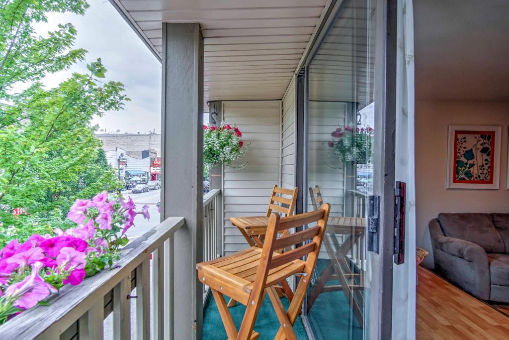 Grand Haven Apartment | Downtown Grand Haven Apt < 1 Mi to Lake Michigan