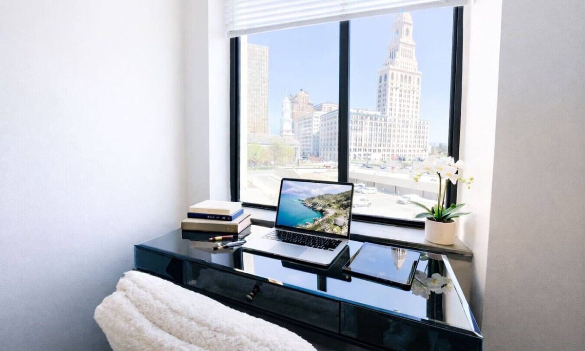 Downtown Hartford Apartment | Downtown Hartford Condo | Clean, Modern & Central