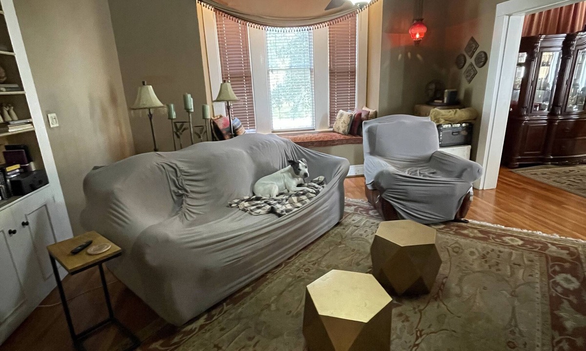 Orange House | Downtown historic Charmer