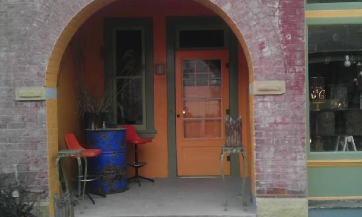 Ste Genevieve Apartment | Downtown historic main street