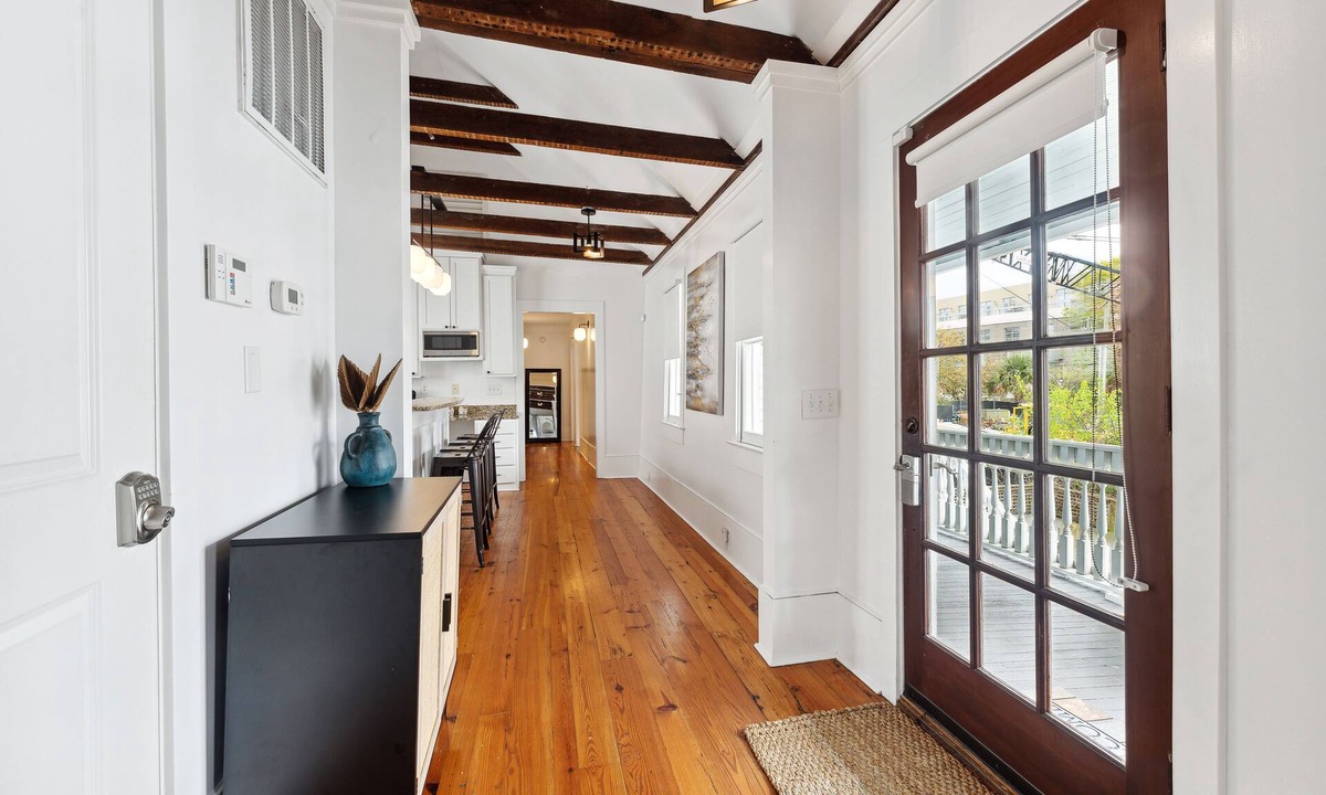 Cannonborough Elliotborough House | Downtown Home Centrally Located