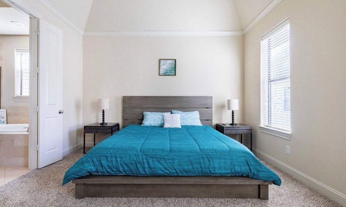 East Downtown Houston House | Downtown Houston Haven: Stylish & Spacious!