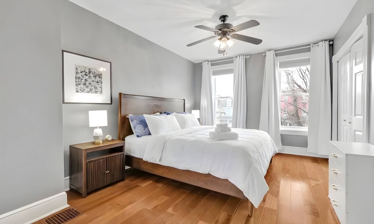 Lancaster House | Downtown Lancaster Retreat - Amish County