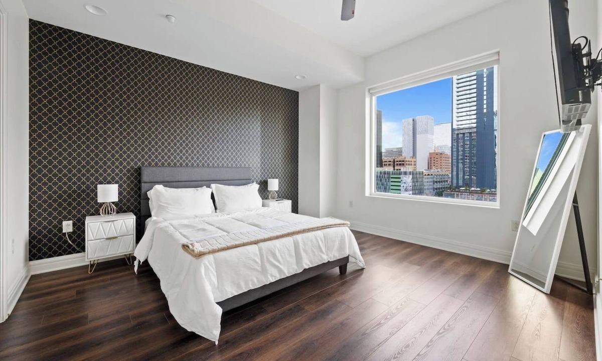 Waller Creek District Apartment | Downtown | Luxury 2BD Apt. | Pool | Gym | Great Views