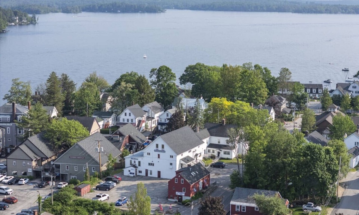 Wolfeboro Condo | Downtown Luxury, Walk to Shops + Docks, Wolfeboro
