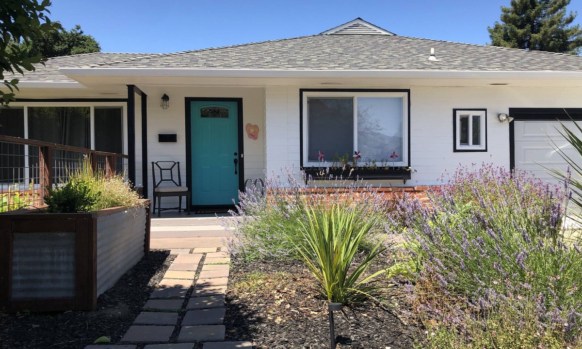 Napa House | Downtown Main Street Charmer