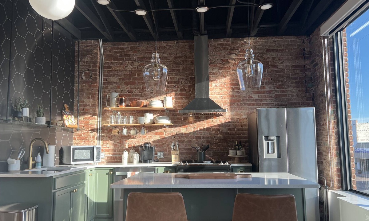 Clovis Apartment | Downtown Modern Loft Apartment
