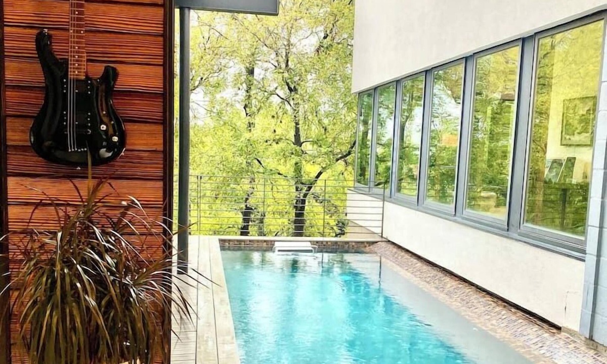 Riverside House | Downtown Modern With A View