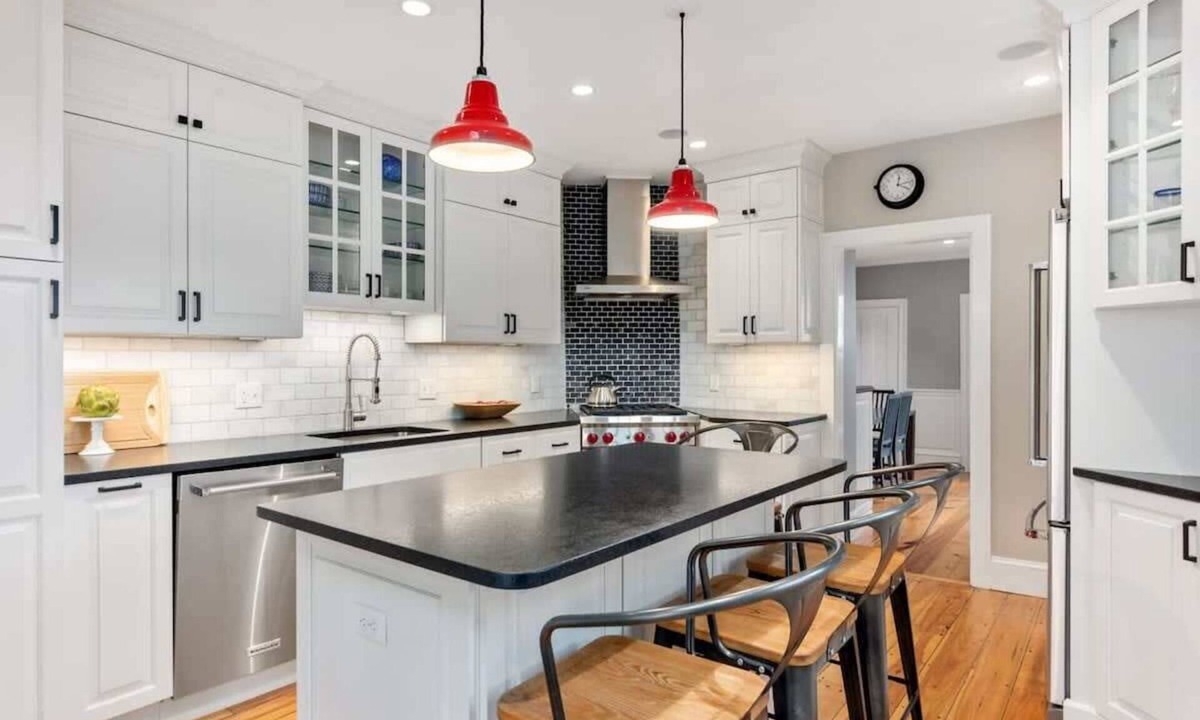 Newburyport Condo | Downtown Newburyport Townhouse | Patio & Parking