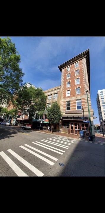 Downtown Apartment | Downtown Norfolk Loft