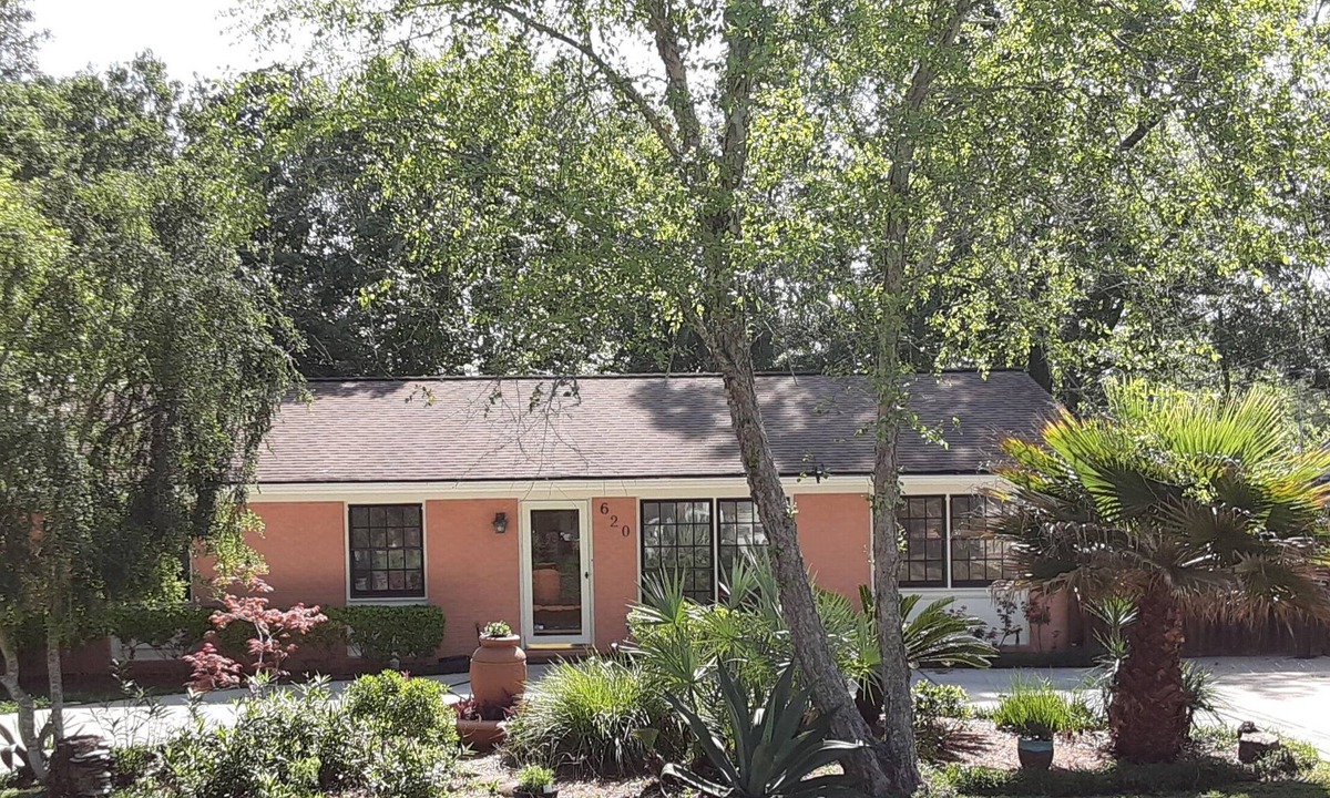 Ocean Springs House | Downtown OS. Quite & Walkable. Cul-De-Sac. n2 Small Pets. Newly Refurbished