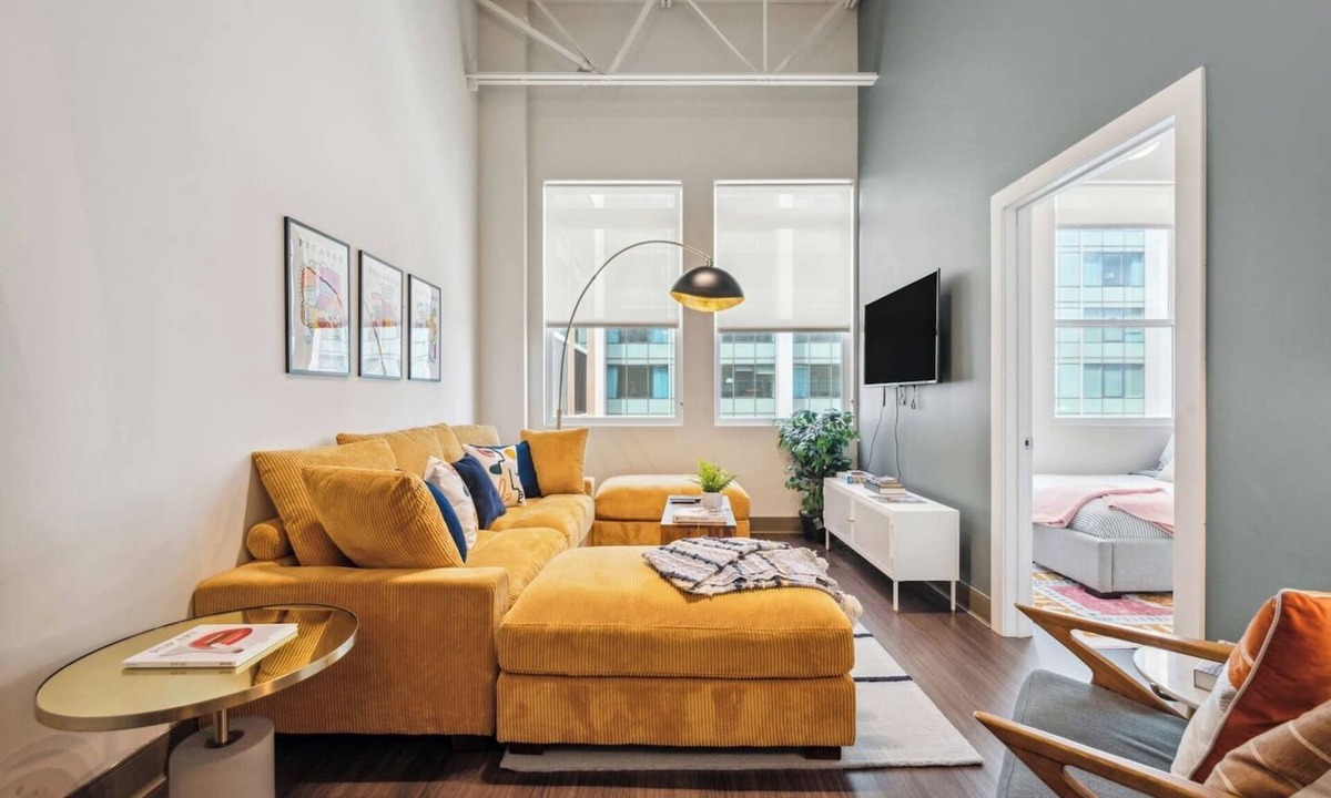 Printers Row Condo | Downtown Penthouse - Mich Ave 2bd | +gym & VIEWS