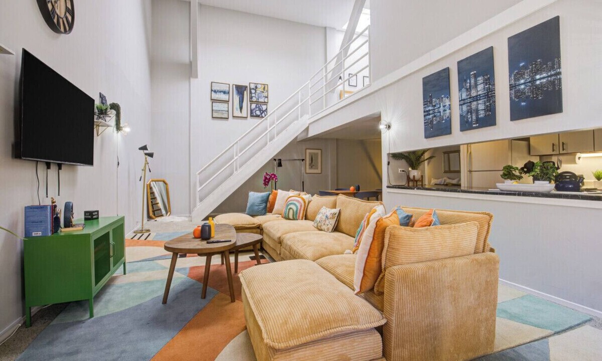 The Loop Apartment | DOWNTOWN PENTHOUSE Vintage Loft #4 +private balcony & gym
