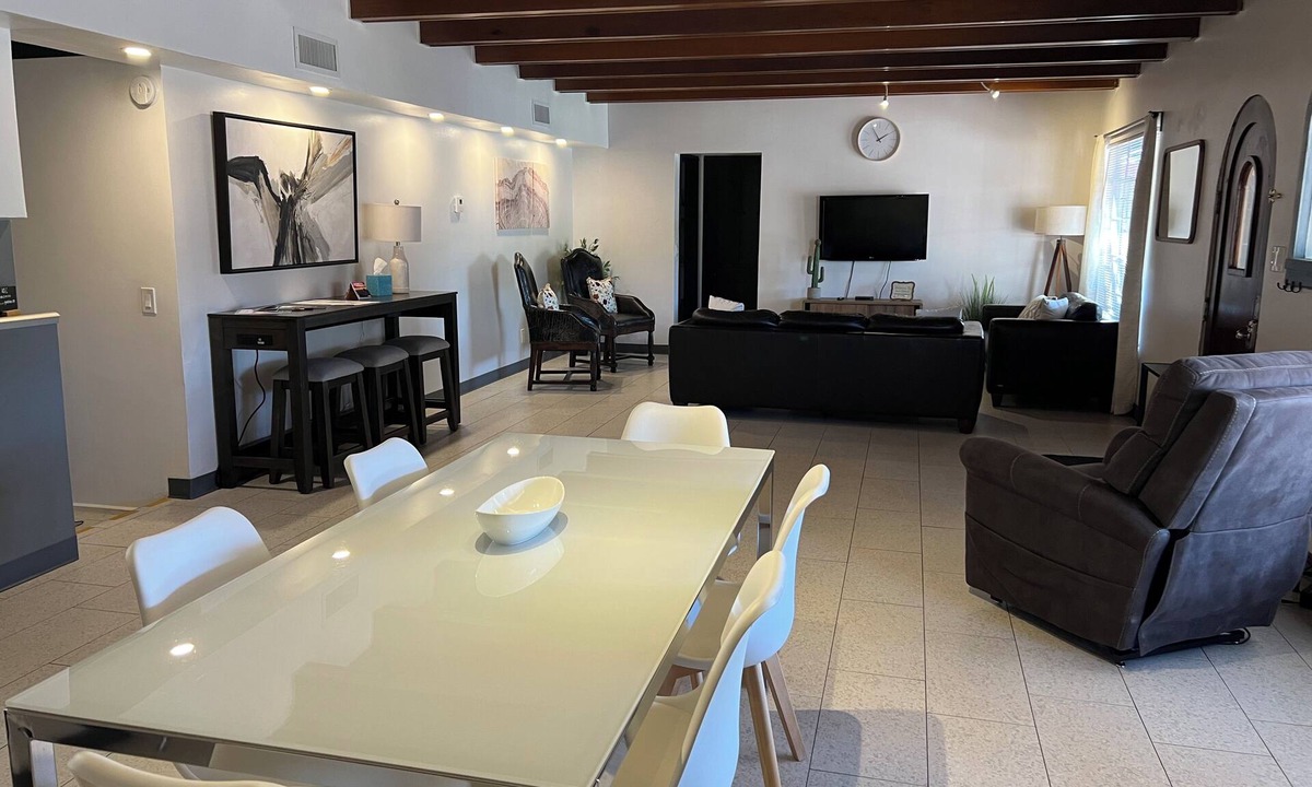 Booker T. Washington House | Downtown Phoenix House