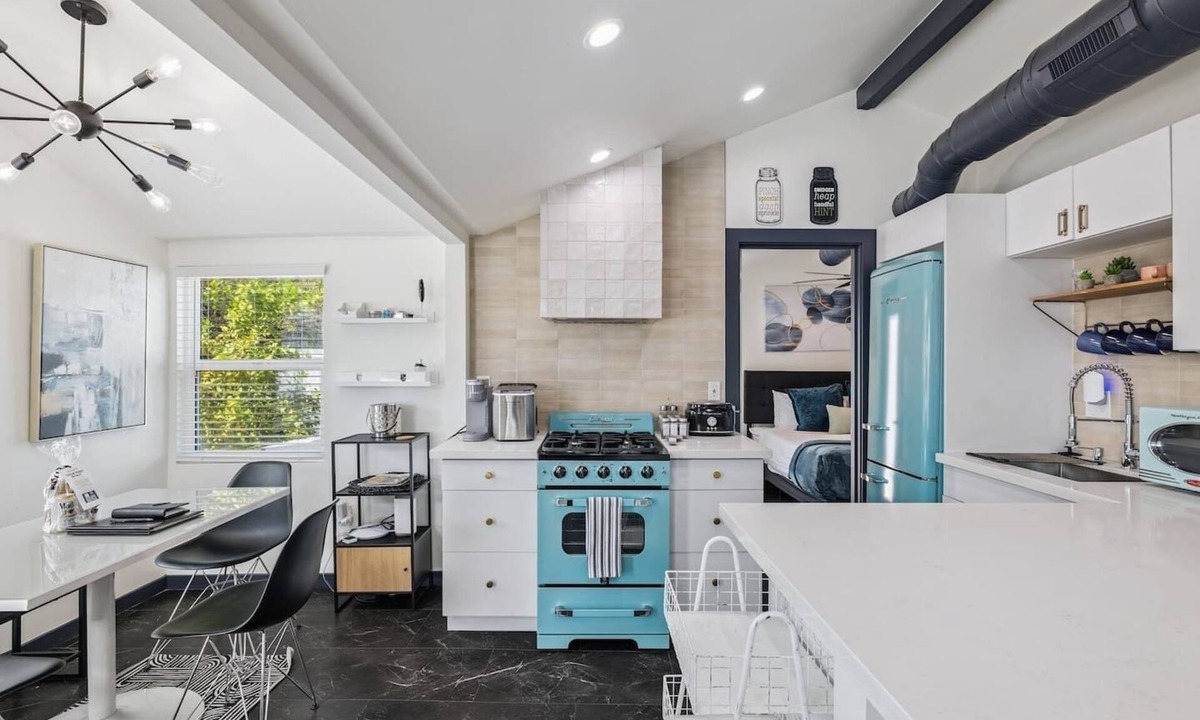 Garfield House | Downtown Phoenix Modern Retreat B | Walkable