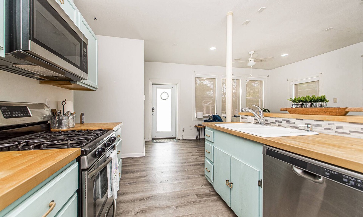 Hammond Apartment | Downtown Private Apartment