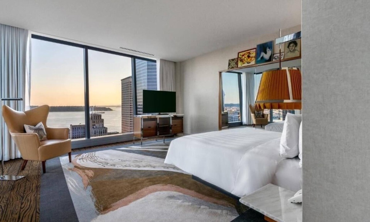 Downtown Seattle Hotel | Downtown Seattle Luxury Stay In 2 King Suites